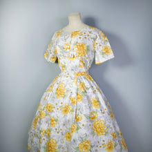 Load image into Gallery viewer, 50s LIGHT GREY AND YELLOW FLORAL PRINT FULL SKIRTED COTTON DRESS - M