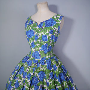 50s VIBRANT BLUE ROSE PRINT FULL SKIRTED DRESS WITH MATCHING JACKET - S / petite fit