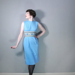50s 60s PECK AND PECK LIGHT BLUE WIGGLE DRESS WITH FLORAL WAIST - S